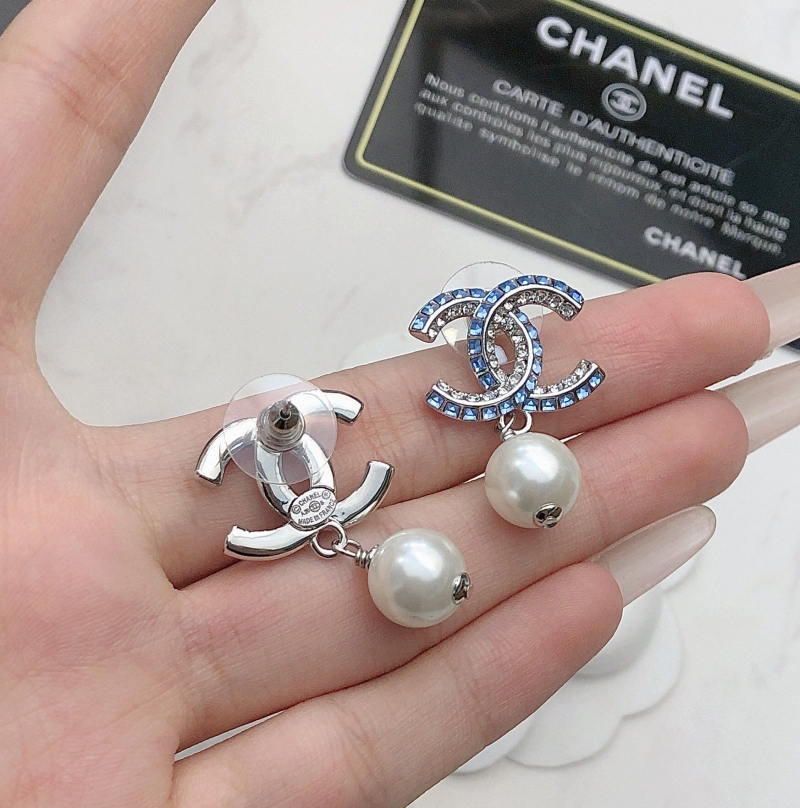 Ch**el earrings